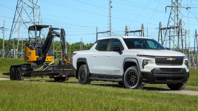 2024 Chevy Silverado EV Won’t Start at $40K After All