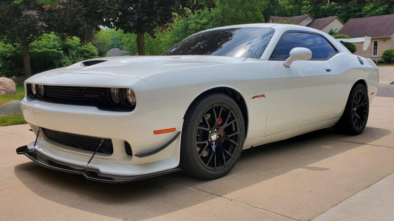 Spend Your Retirement Fund on This Pristine 1993 Dodge Viper RT/10 With Just 181 Miles (Updated)