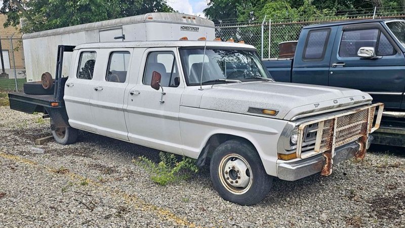 Save This Three-Row 1972 Ford F-350 Before It Gets Dismantled