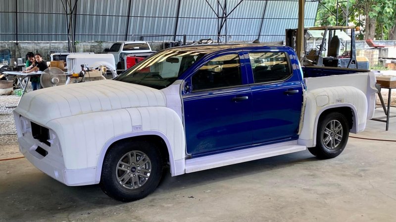 This Thai Shop Is Turning a New Ford Ranger Into an Old-School Pickup