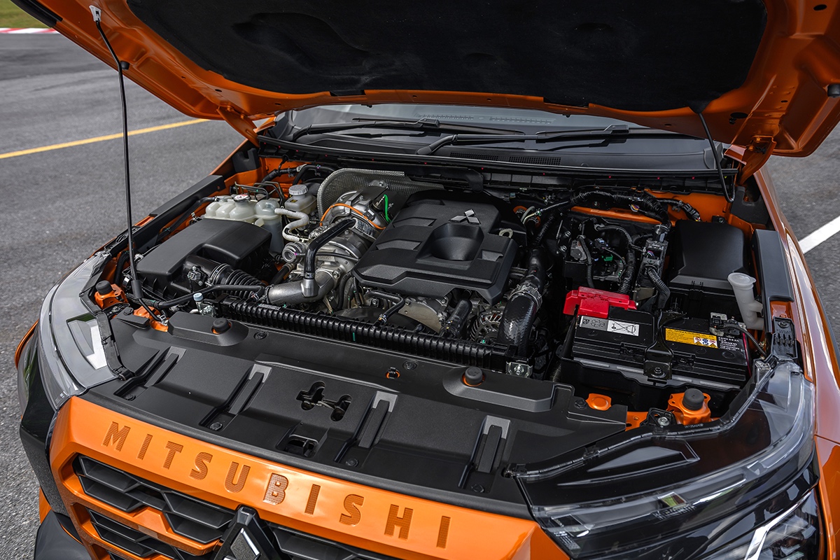 2024 Mitsubishi Triton engine bay