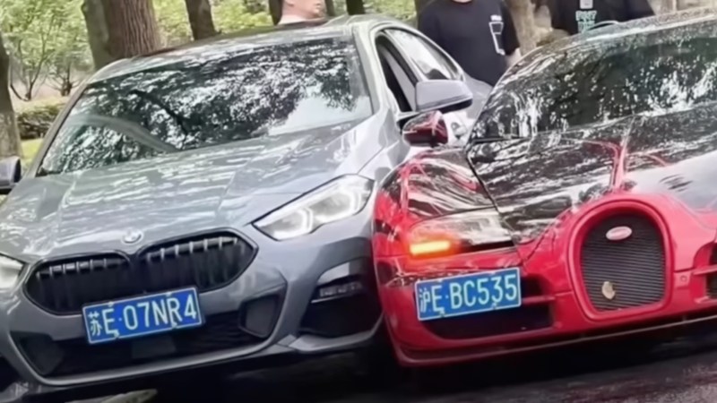 Road-Raging Bugatti Veyron Driver Collides With BMW in World’s Least Sympathetic Crash