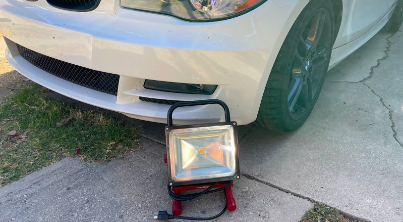 The Best Work Lights To Illuminate Your Garage: Find the Light