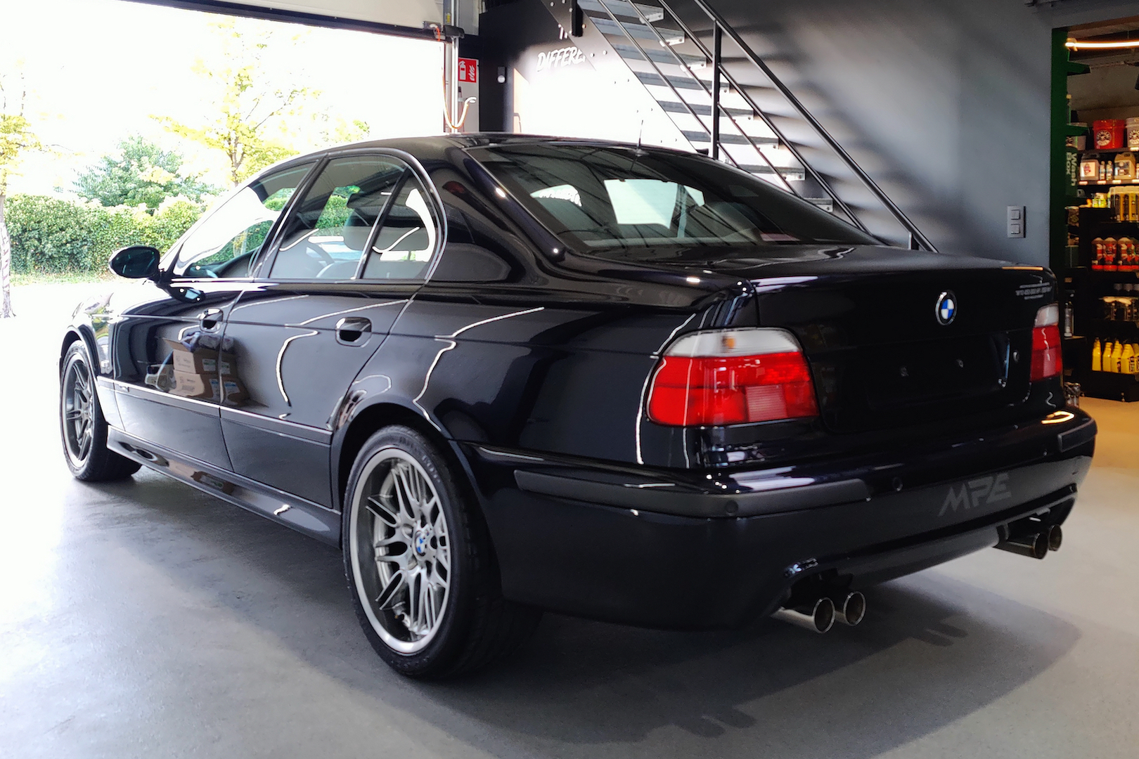 Prototype VW W10-powered BMW M5 (E39)