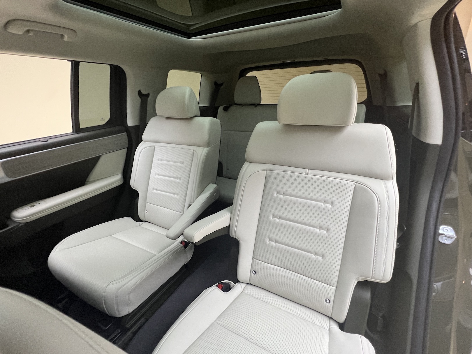 2024 Hyundai Santa Fe back seats