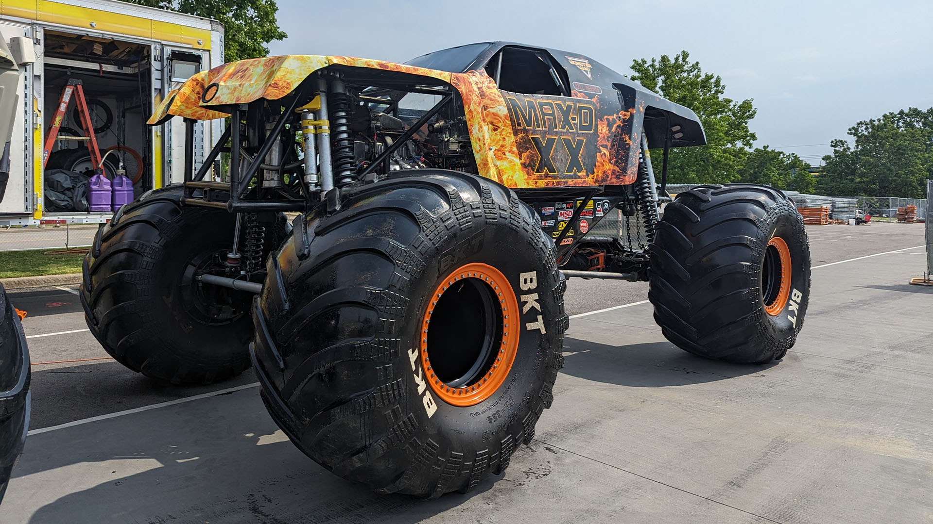 MAXX D Monster Jam