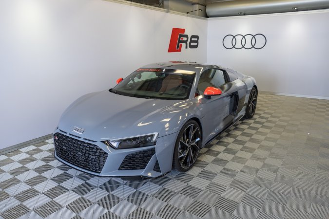 Good News: Audi R8 Production Extended Thanks to Strong Sales