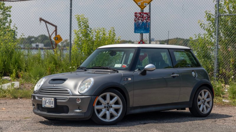 I Bought a Cheap R53 Mini Cooper S to Fulfill My Supercharged Hot Hatch Dreams