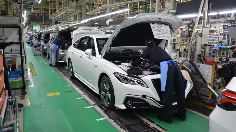 Computer Glitch Shuts Down 14 Toyota Factories in Japan