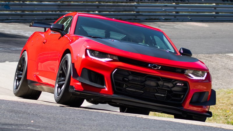 Chevy Drops Camaro ZL1 1LE for Final Year, Heating Up Z28 Rumors