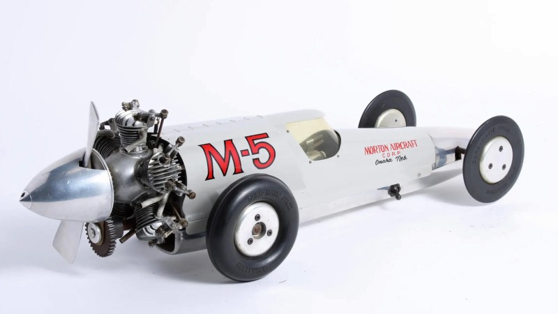 Vintage Tether Car With a Tiny 15cc Radial Engine Looks Absolutely Amazing