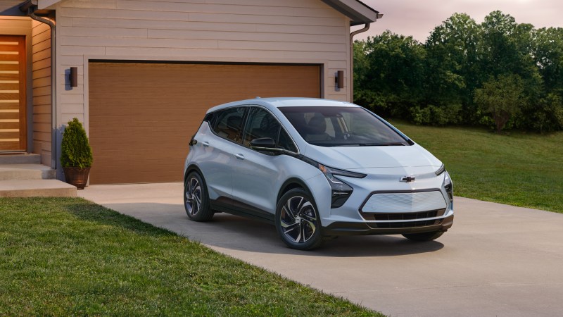 GM Offers Chevy Bolt Owners $1,400 Gift Card After Going Back on Battery Swaps