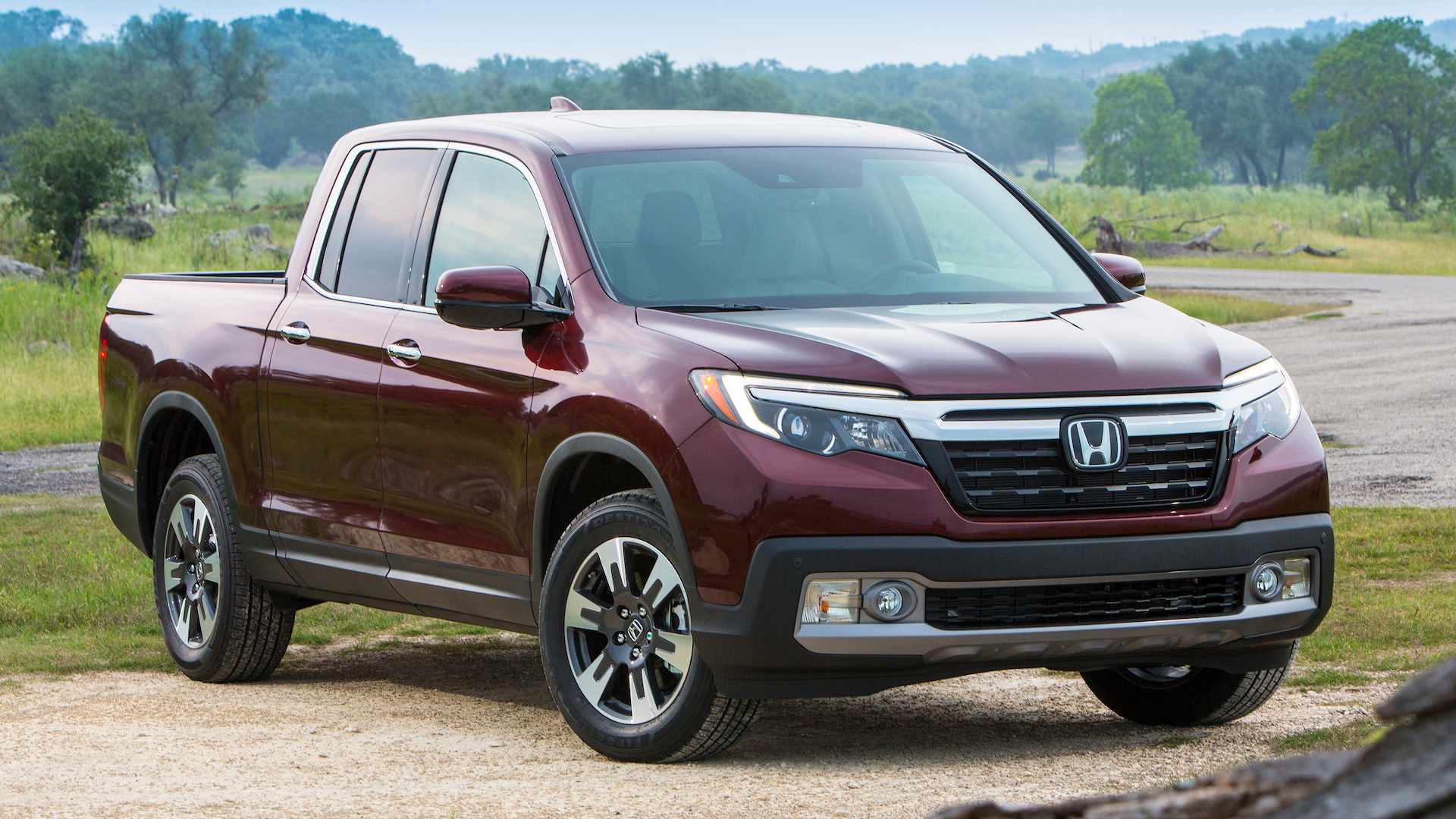 2018 Honda Ridgeline RTL-E in Deep Scarlet Pearl