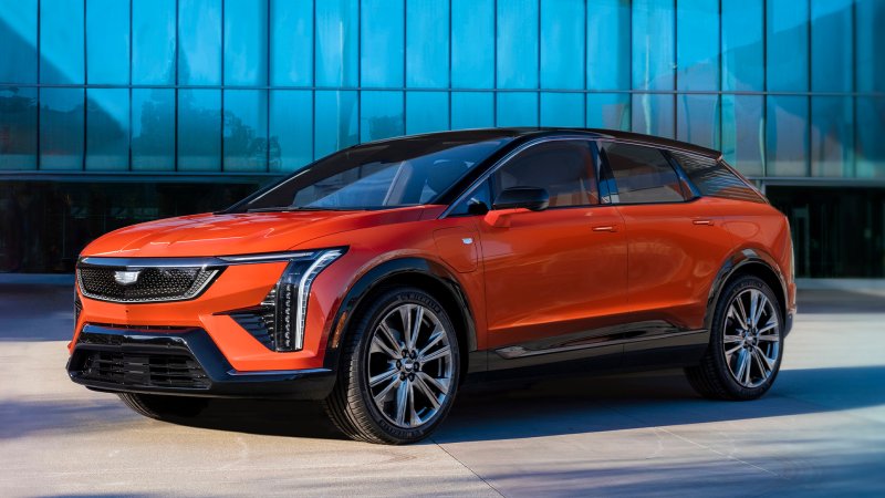 2025 Cadillac Optiq Is the Brand’s Smallest Electric SUV With Big Dreams