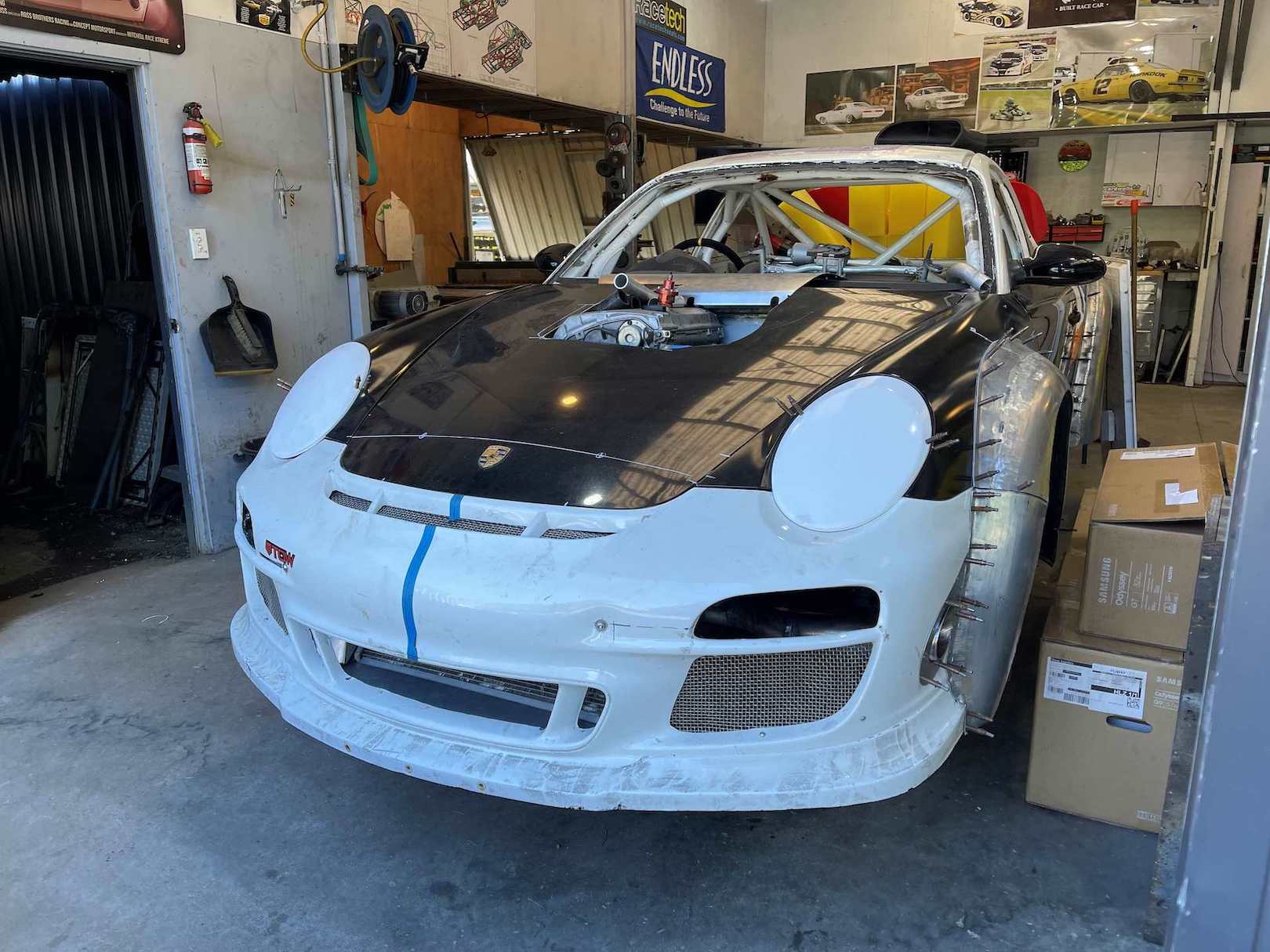 Porsche 911 GT3 Cup car on a Ssangyong truck chassis