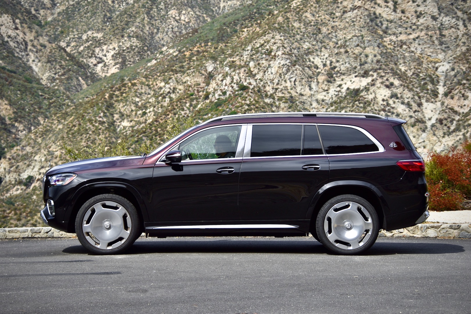 2024 Mercedes-Maybach GLS 600 side profile