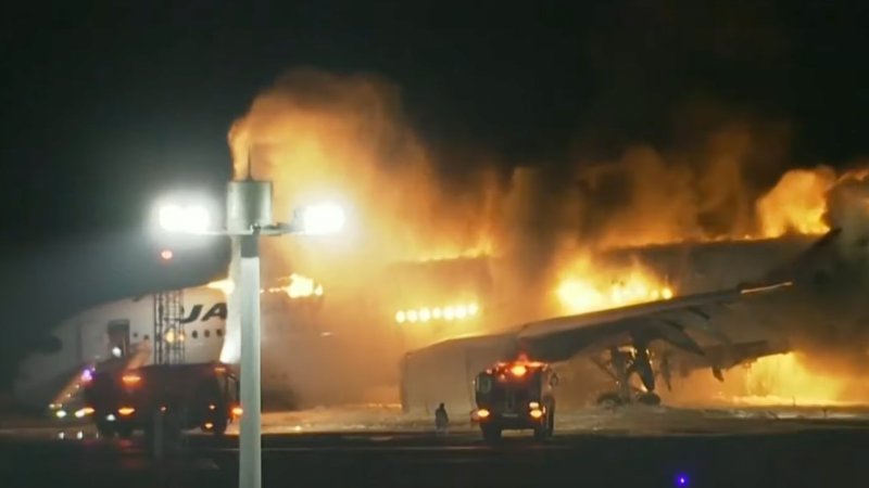 Plane Crash at Tokyo Airport Kills 5, Japan Airlines’ Evacuation Saves All Civilian Passengers