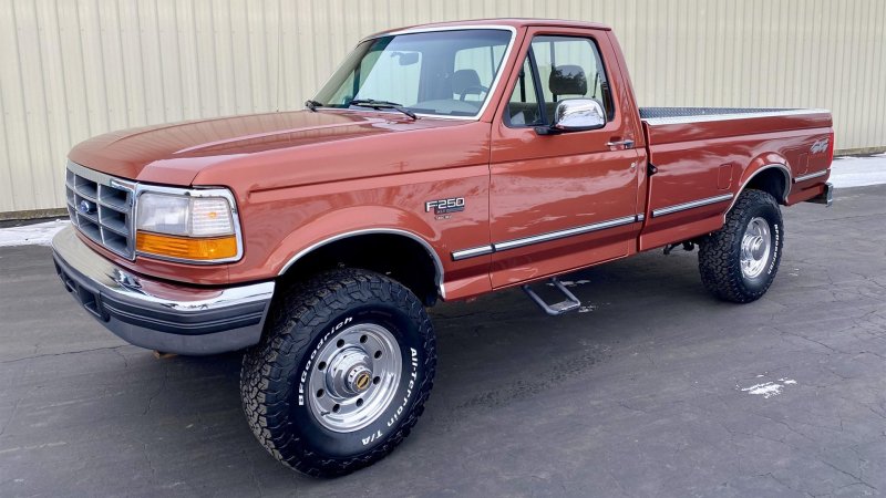 This 1994 Ford F-250 Has the Wrong Diesel and Still Somehow Sold for $32,000