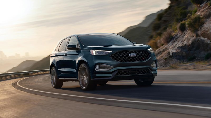 14 Ford Edge SUVs Stolen From Factory Lot in Most Boring Car Heist Ever