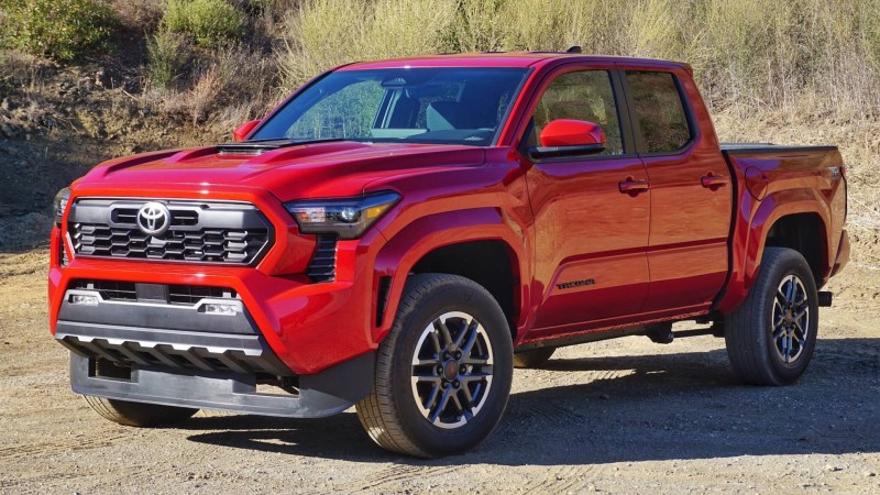 Toyota Still Looking Into Electrified Small Pickup, North American CEO Says