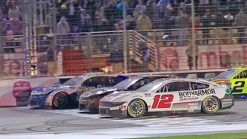 Three-Wide Ending at Atlanta Proves NASCAR Still Knows How to Nail a Finish