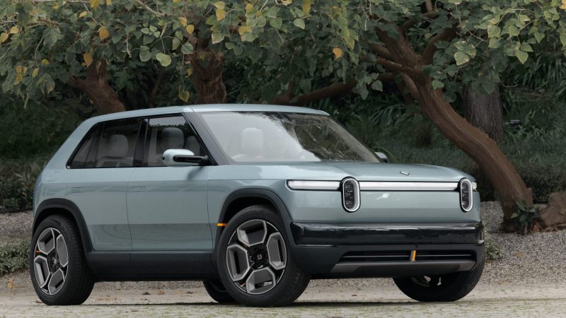 Rivian R3 Is a Cyberpunk AMC Gremlin With a Jacked-Up R3X Performance ...