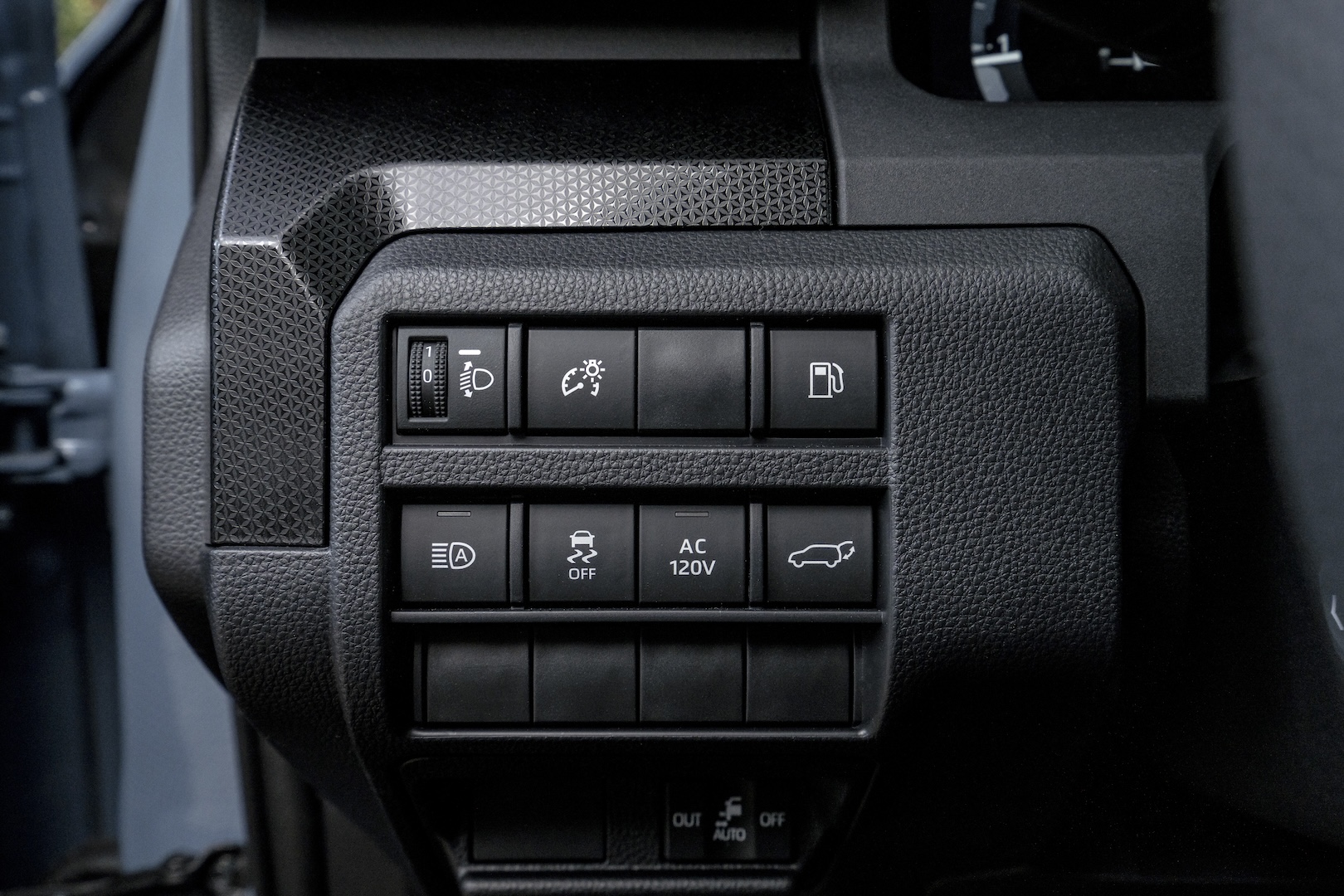 2025 Toyota 4Runner dials and buttons