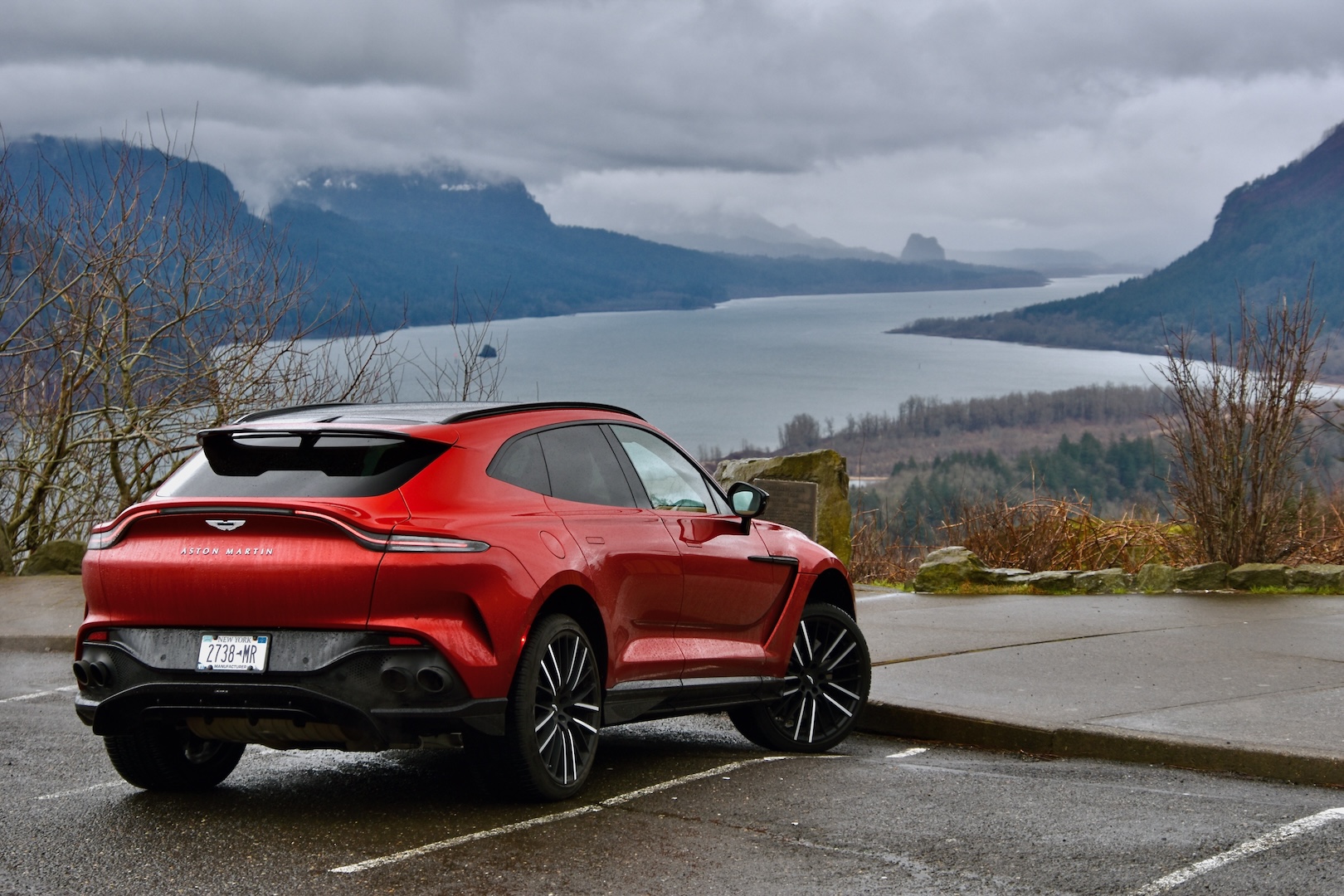 2024 Aston Martin DBX707