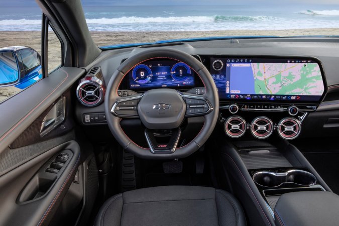 Hey GM: If You Want to Beat Apple, Give People the Buttons CarPlay Can’t