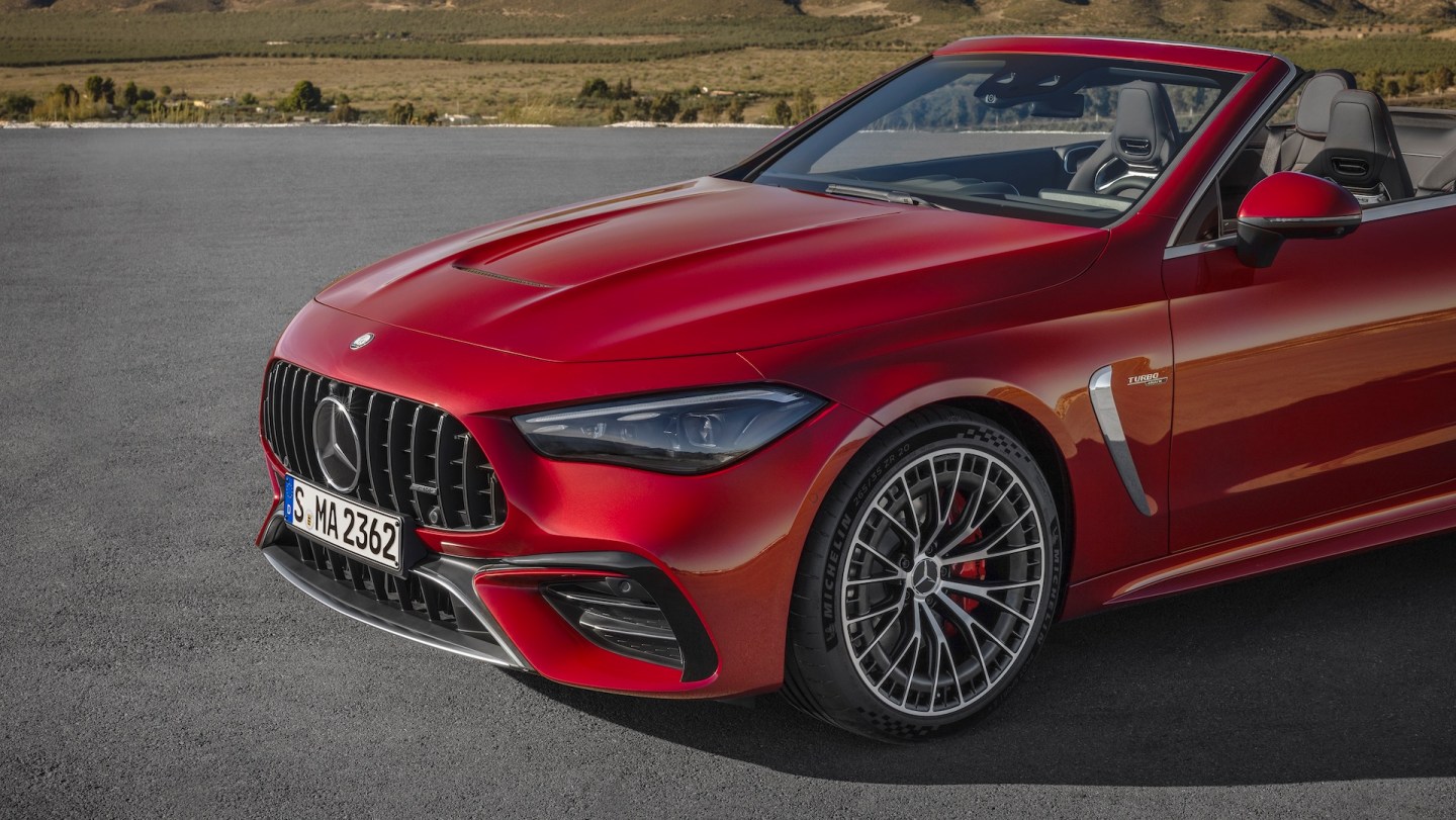 Here's Ludacris Enjoying His New Mercedes-Maybach GLS600