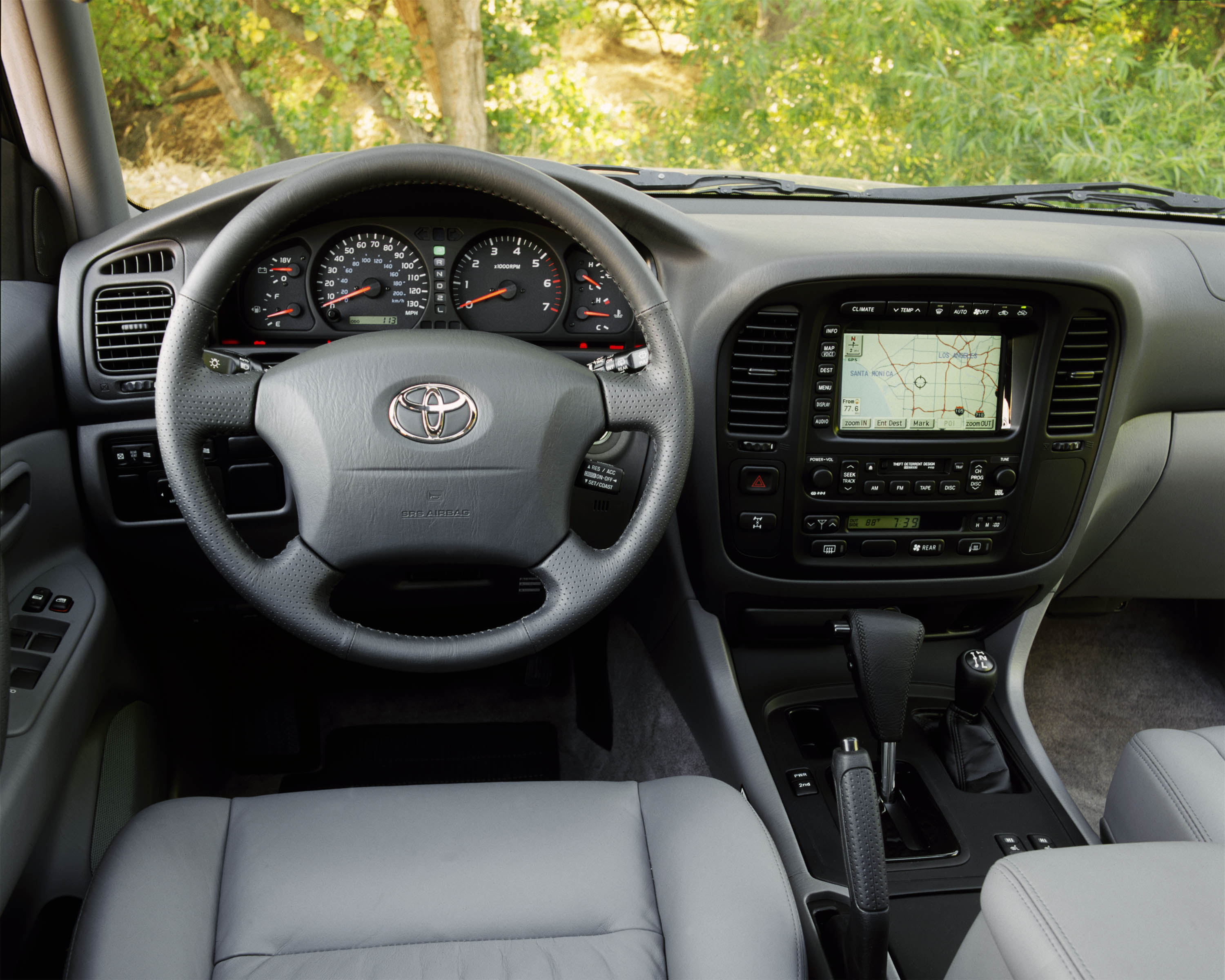 2001 Toyota Land Cruiser dashboard, as viewed from the driver's perspective.