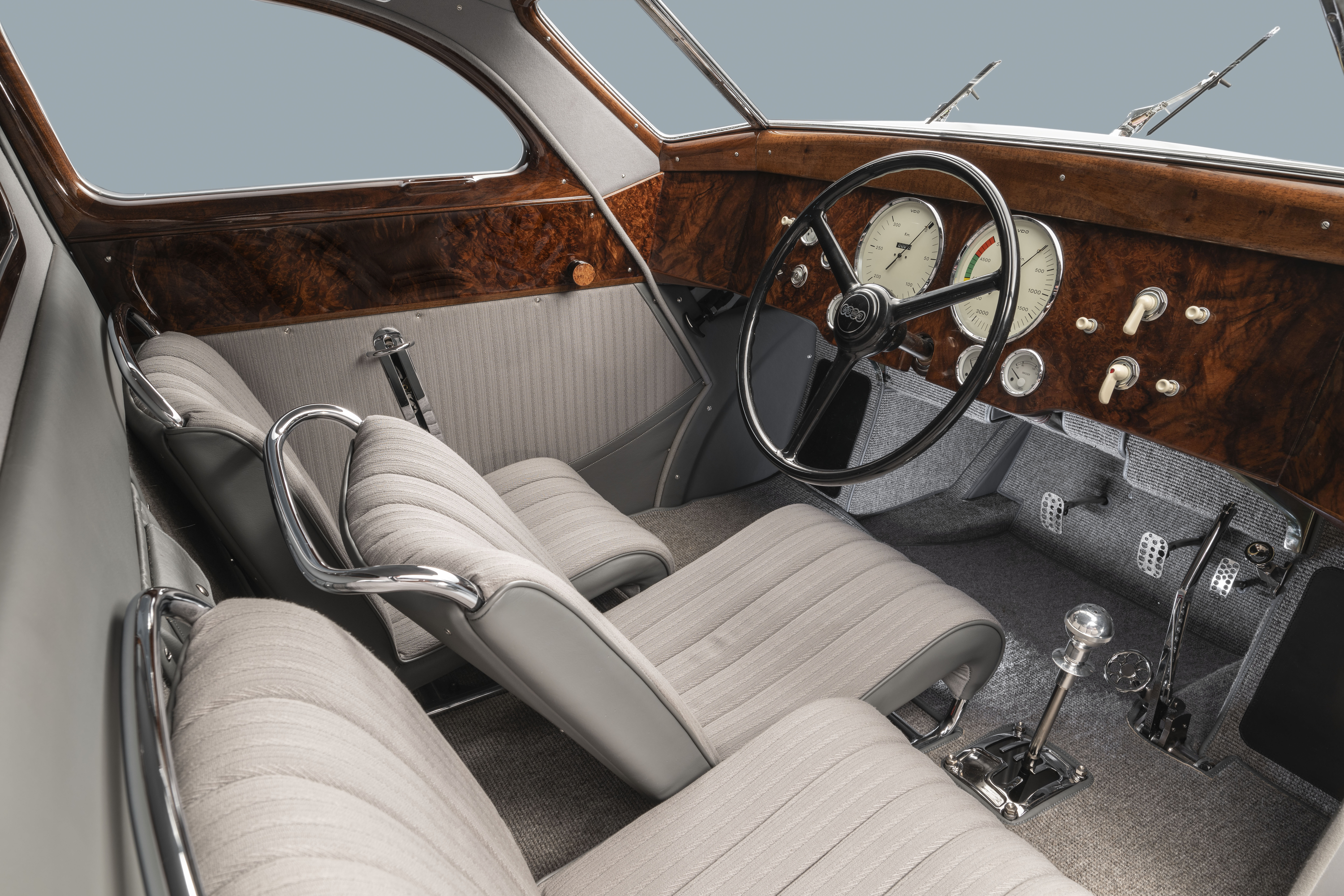 Imagined over 90 years ago, now brought to life: Audi Tradition presents the Auto Union Type 52 Schnellsportwagen at the Goodwood Festival of Speed 2024. Close-up: Interieur.