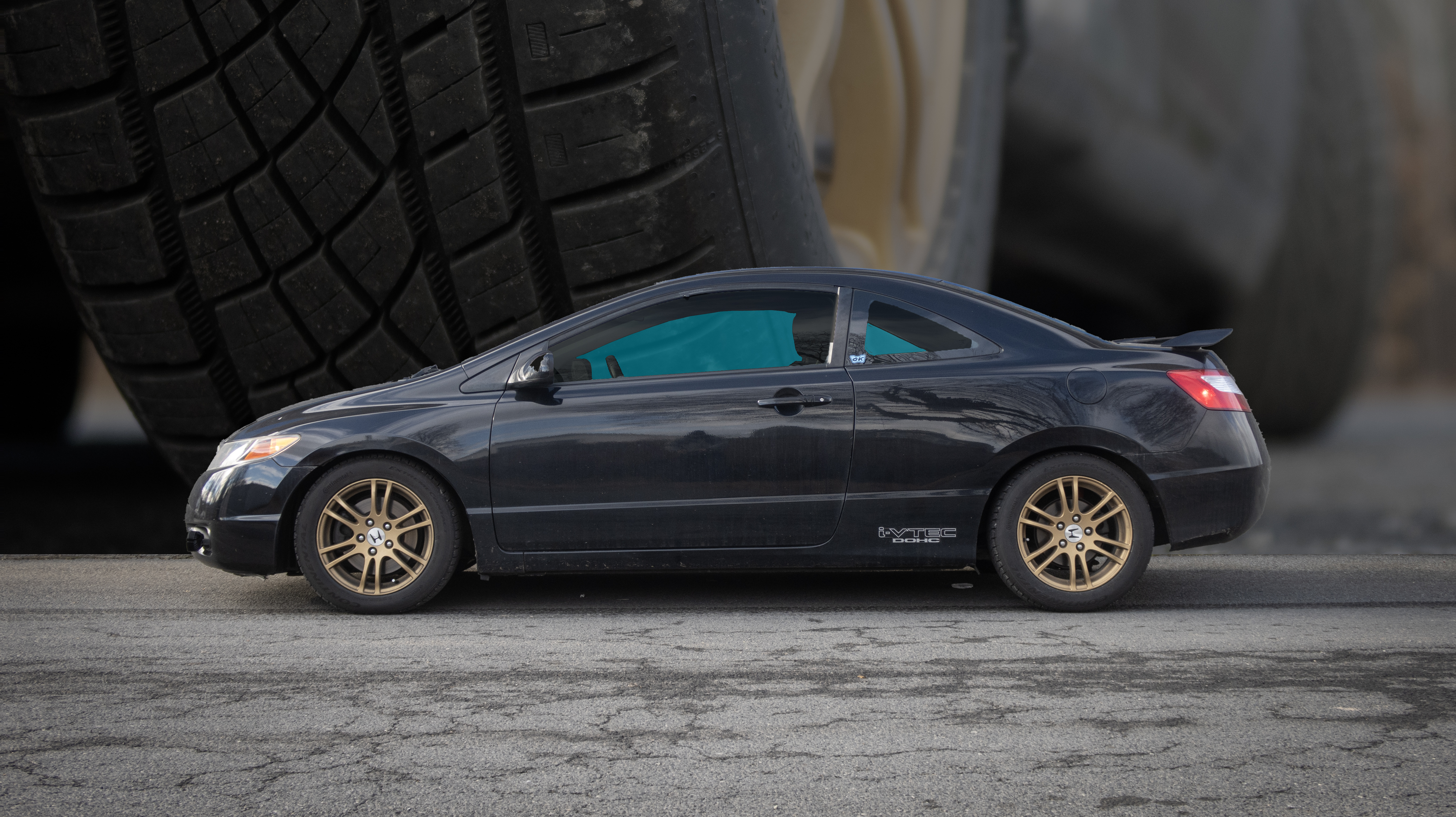 Honda Civic Si with Continential ExtremeContact DWS06 Plus tires