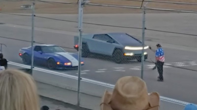 Tesla Cybertruck Gets Beat By C4 Corvette in Spectator Circle Drag Race