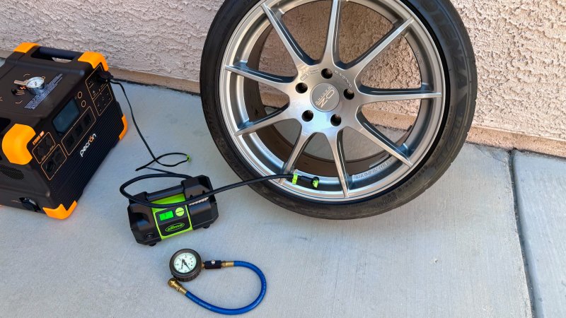 Slime Digital Pro Power Tire Inflator Hands-On Review