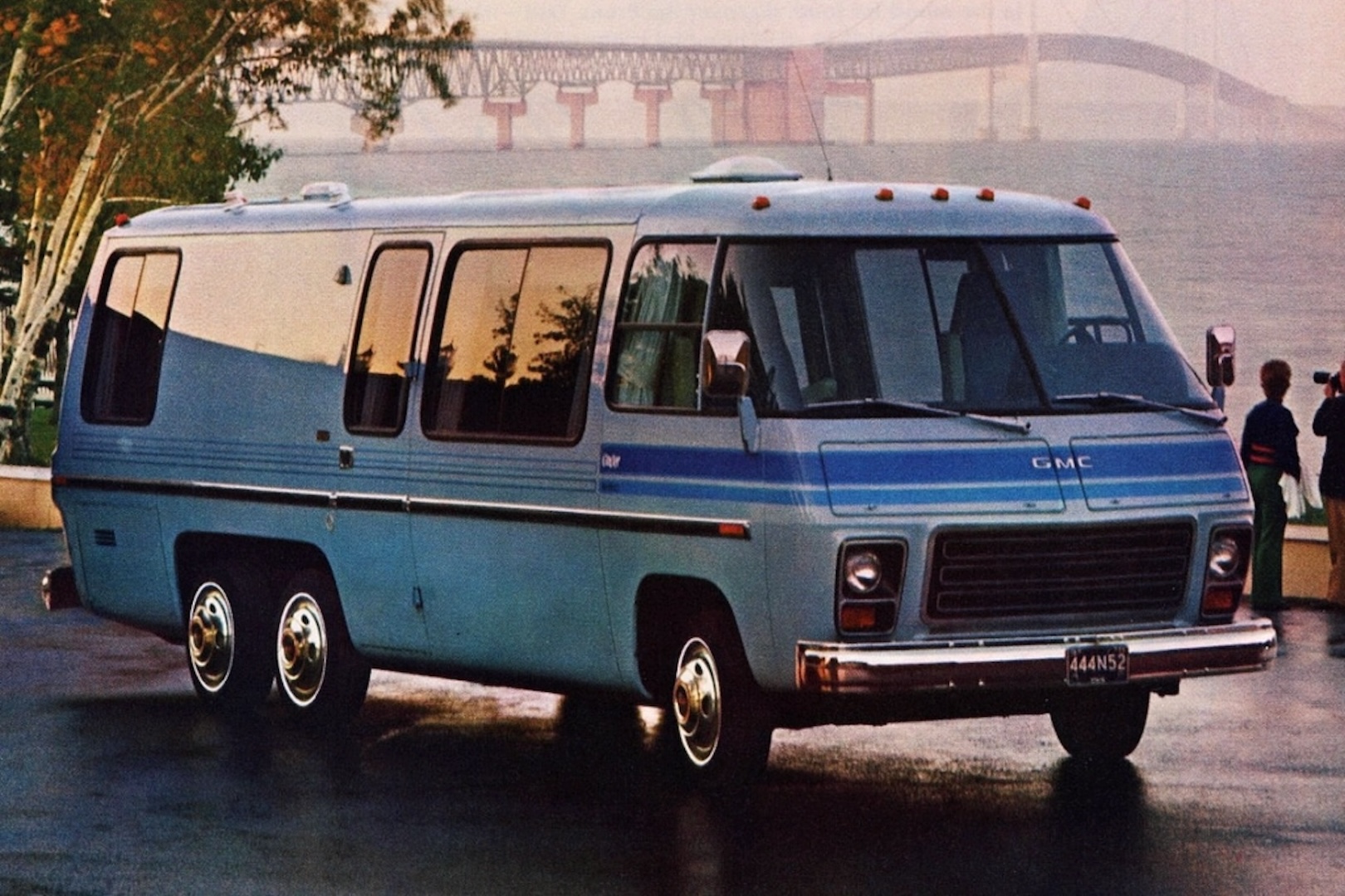 GMC Motorhome