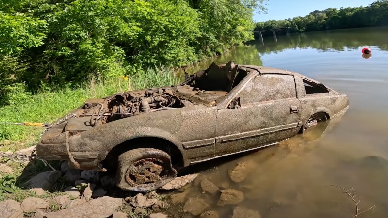 Watch This Nissan 300ZX Crumble as It’s Recovered From Decades Underwater