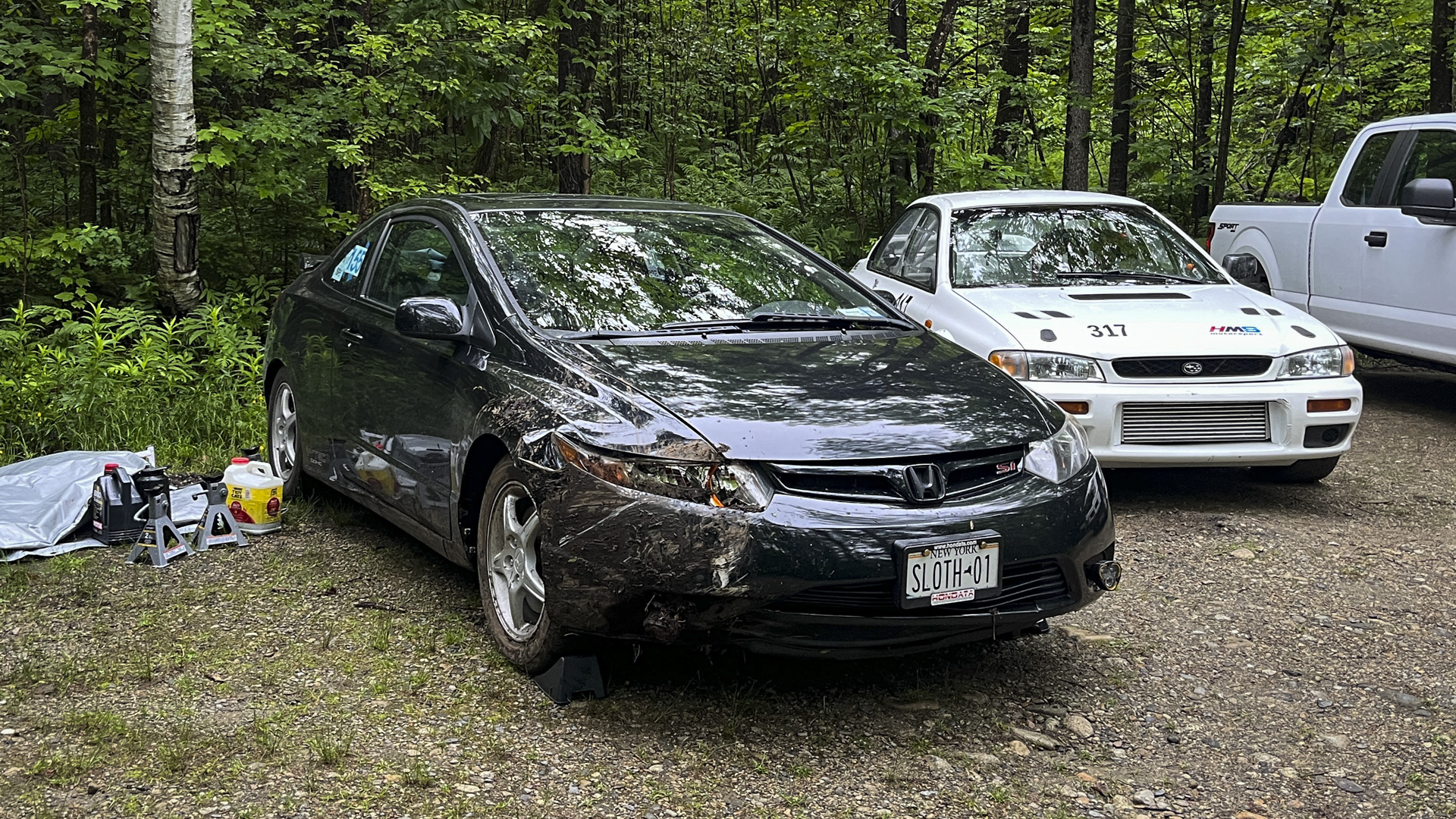 Eighth-gen Honda Civic front end damage.