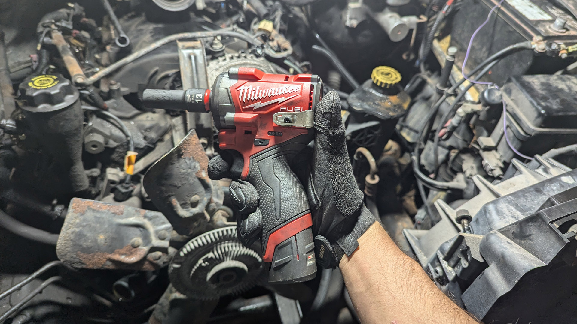 Milwaukee Gen II M12 Stubby Impact Wrench 