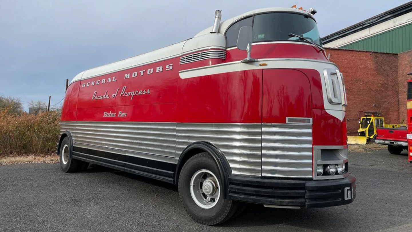 There's an Ultra-Rare 1939 GM Futurliner for Sale on Marketplace Right Now