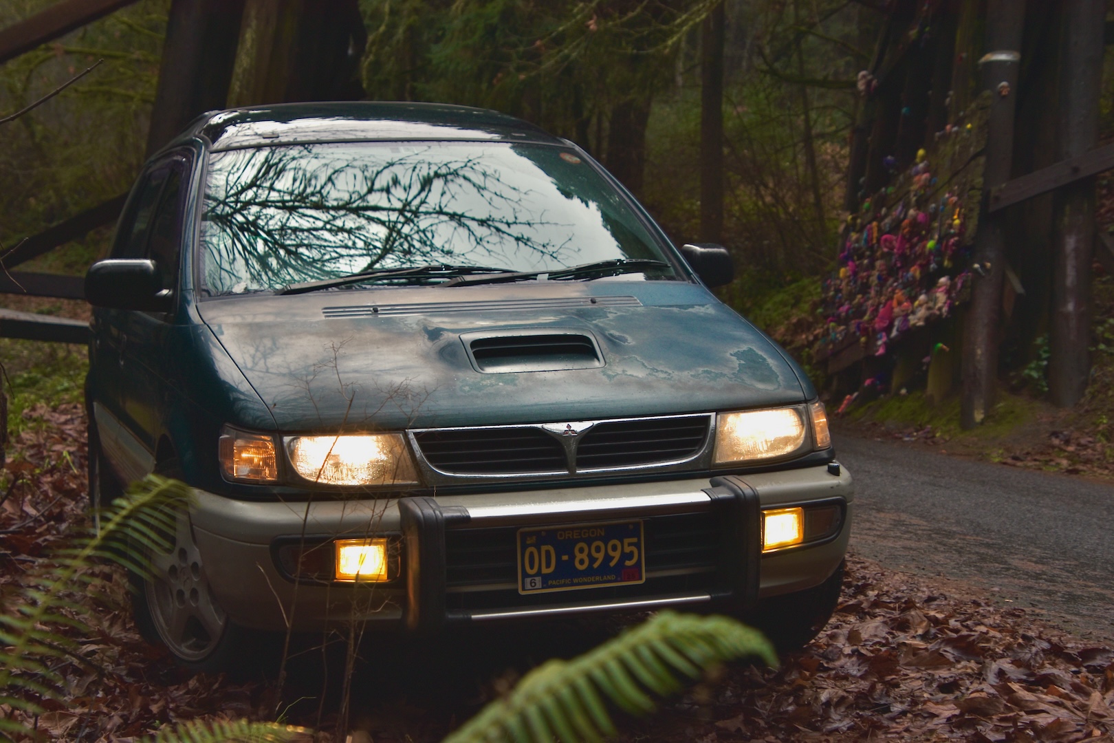 1996 Mitsubishi Chariot Resort Runner GT at Portland's Troll Bridge