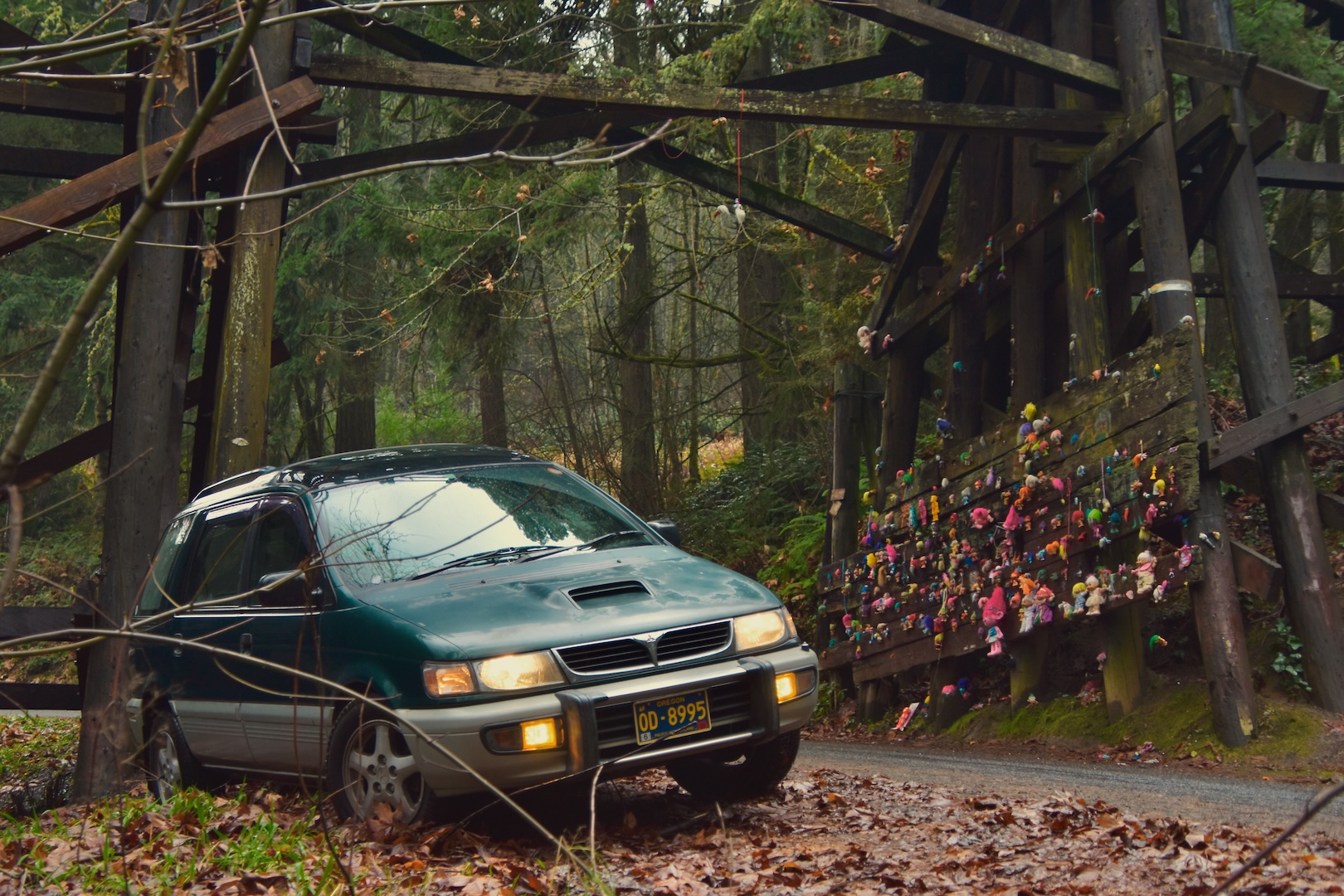 1996 Mitsubishi Chariot Resort Runner GT at Portland's Troll Bridge