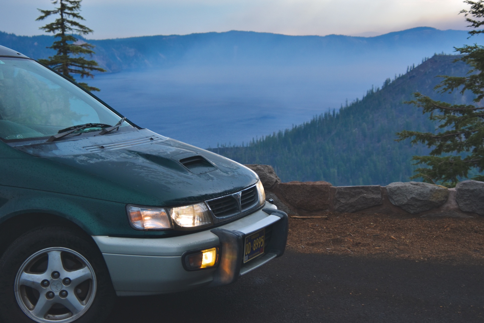 1996 Mitsubishi Chariot Resort Runner GT at Crater Lake