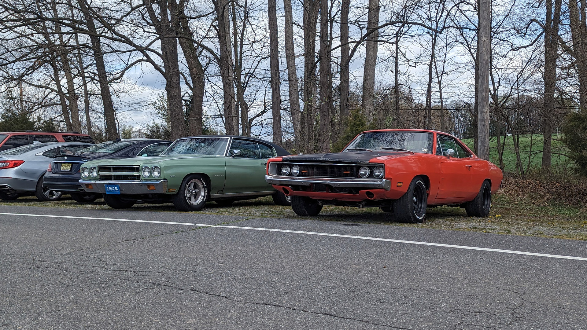 1969 Dodge Charger and 1970 Chevelle Heidts Suspension swaps road test. 