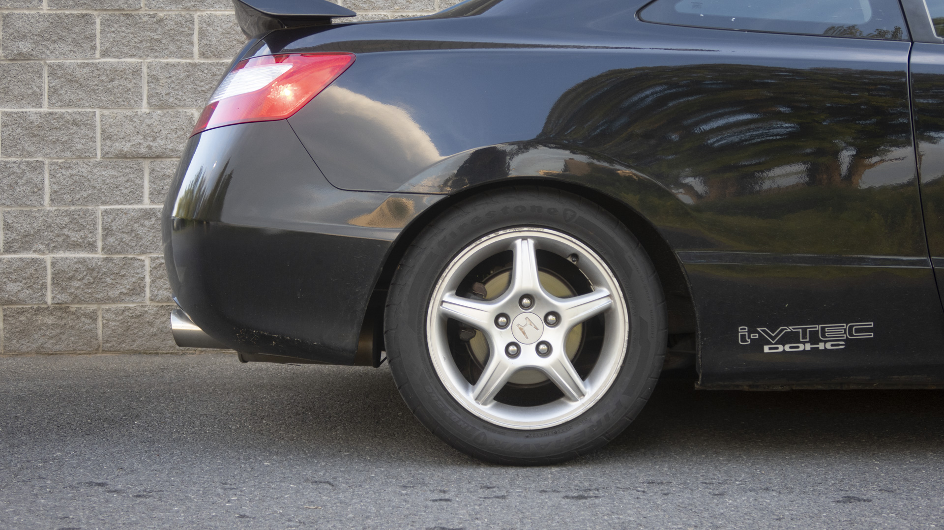 Honda Civic coupe, rear wheel detail.