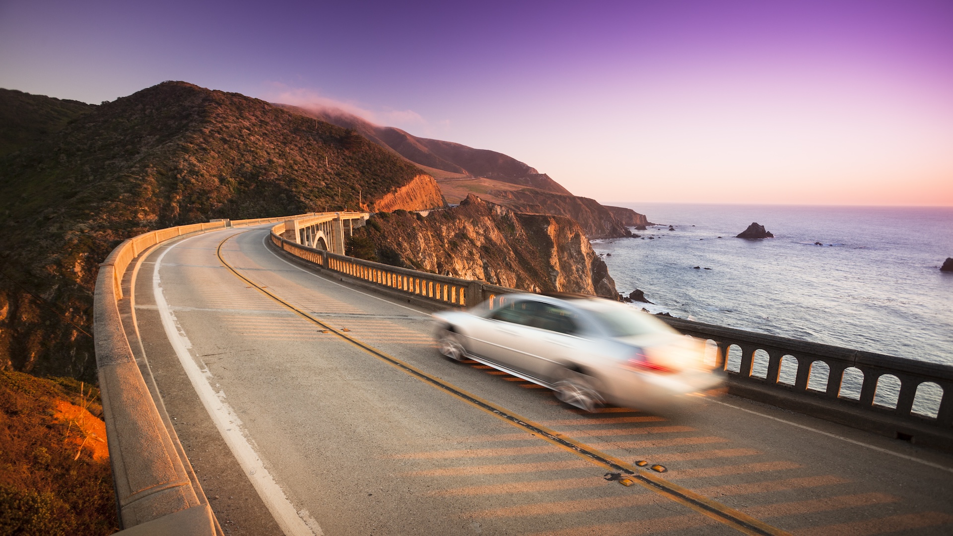 Bixby Bridge on highway 1 near the rocky Big Sur coastline of the Pacific Ocean California, USA