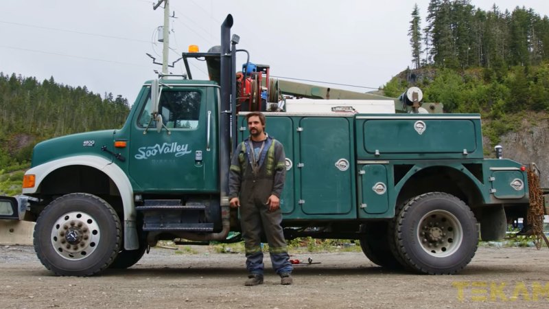 Just Listen to This Extremely Remote Canadian Mechanic Talk About His Work Truck