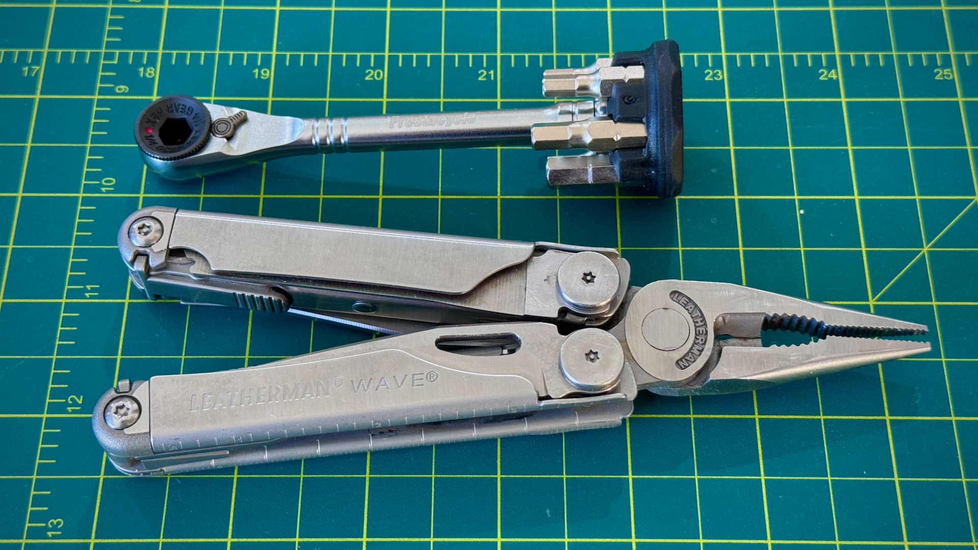 Prestacycle Pro T-Handle Ratchet vs Leatherman Wave