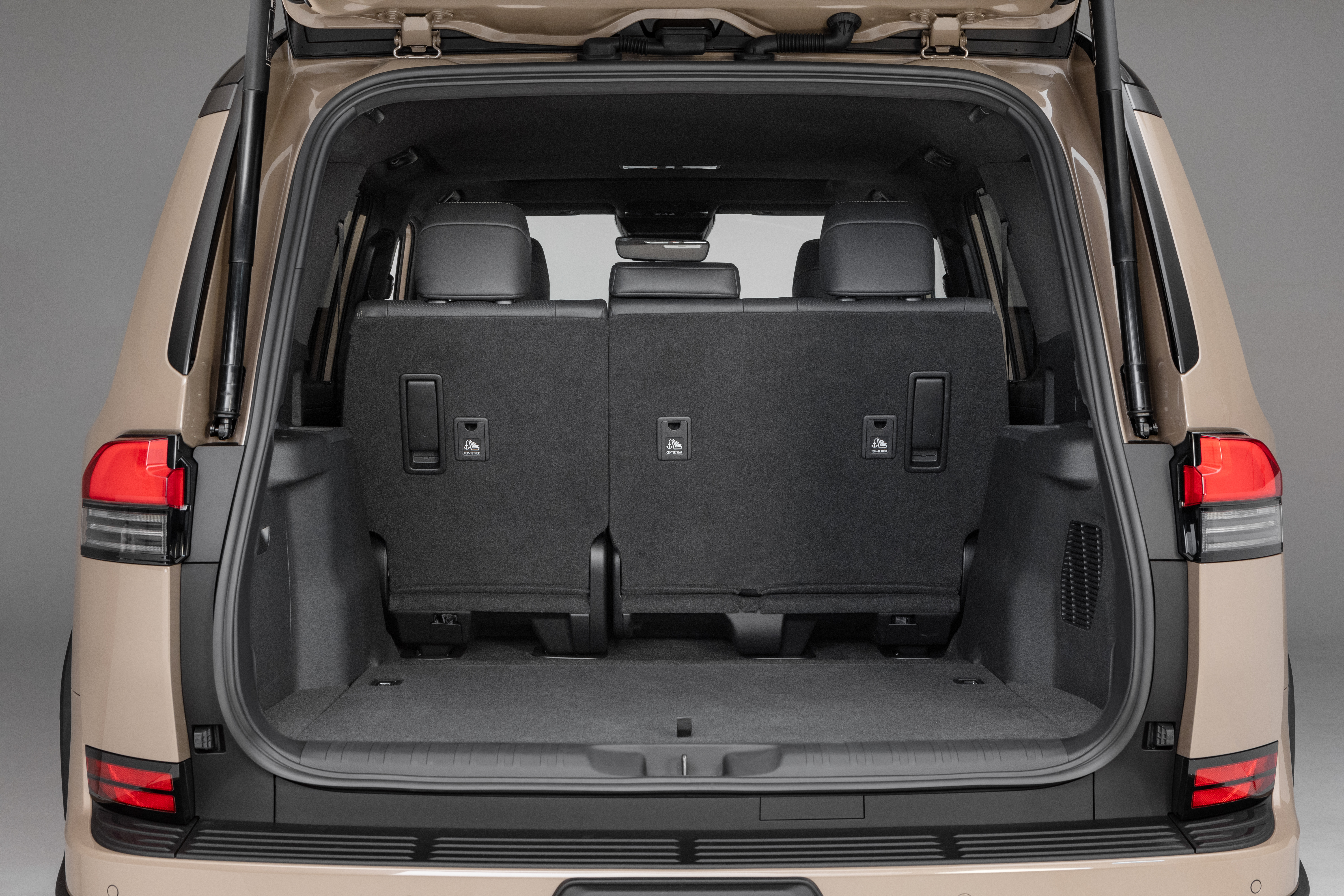 2024 Lexus GX trunk