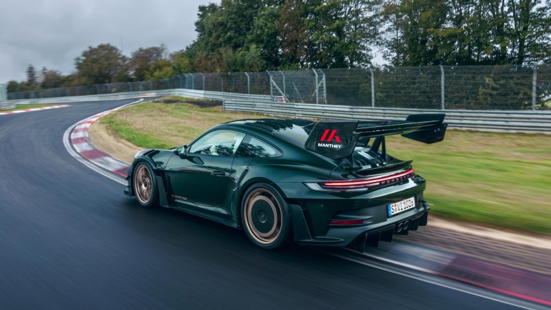 The Manthey Porsche 911 GT3 RS Has a Carbon Rear Window Because Winners Never Look Back